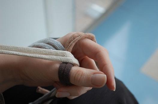 malli koiran lelusta solmeilutekniikalla