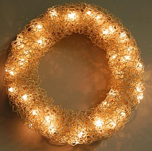 neulekranssi valolla