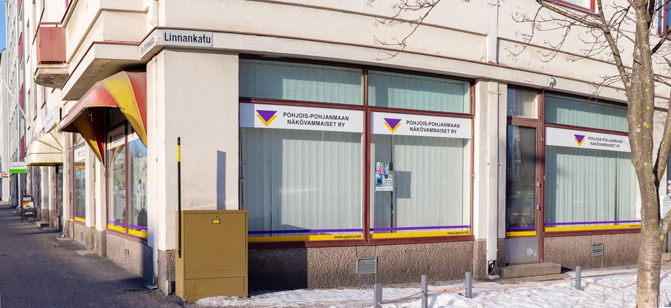 Toimisto ulkoa päin