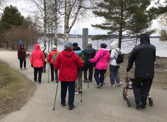 Liikuntapäivä kuva väinölänniemeltä.